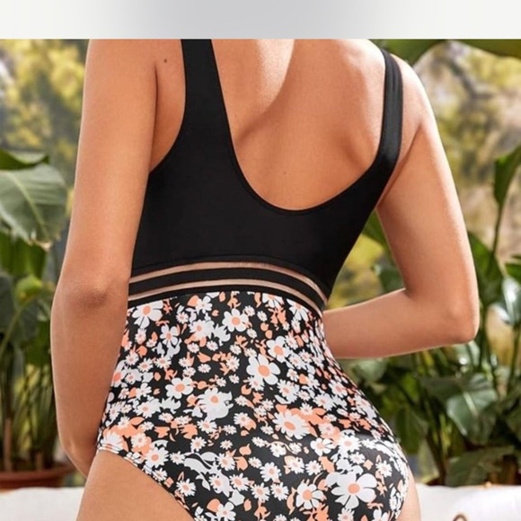 SHEIN Black Floral One-Piece Swimsuit - Picture 4 of 4